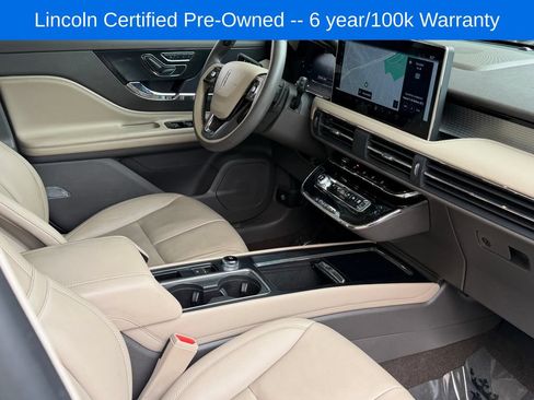 Used 2023 Lincoln Corsair AWD image 20