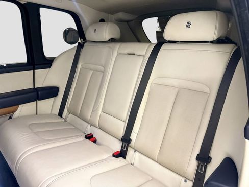 Used 2020 Rolls-Royce Cullinan image 25