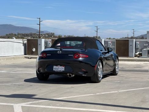 Used 2024 MAZDA MX-5 Miata Grand Touring RWD image 34