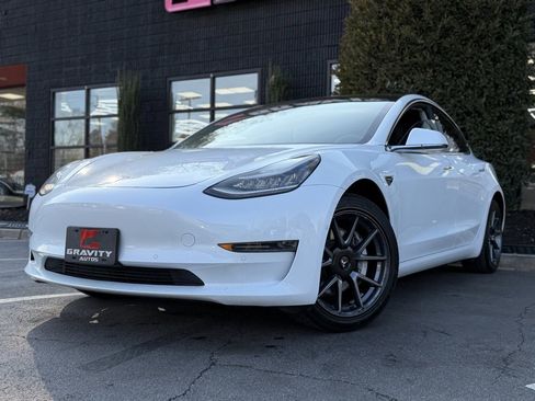 Used 2020 Tesla Model 3 Standard Range Plus image 3