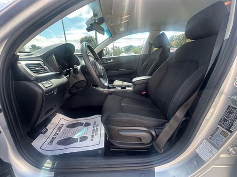 Used 2020 Kia Optima LX image 22