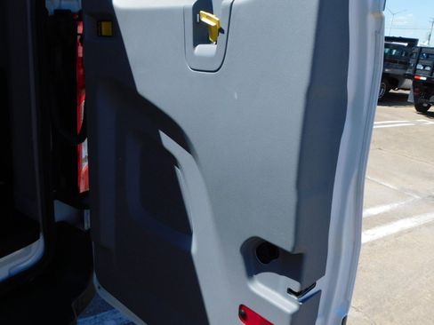 Used 2016 Ford Transit 150 XL image 33
