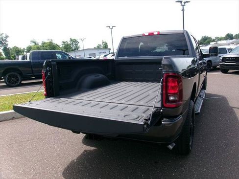 Certified 2025 RAM 2500 Big Horn AWD/4WD image 16