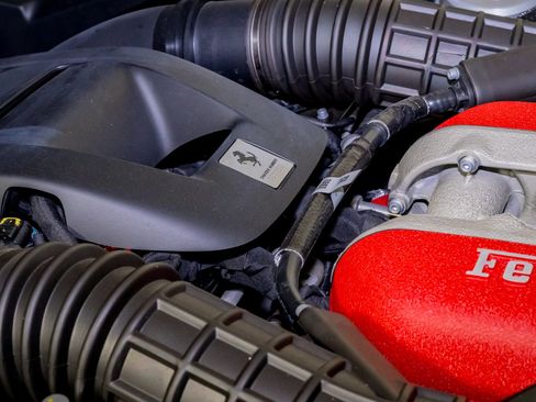 Used 2024 Ferrari Purosangue image 42