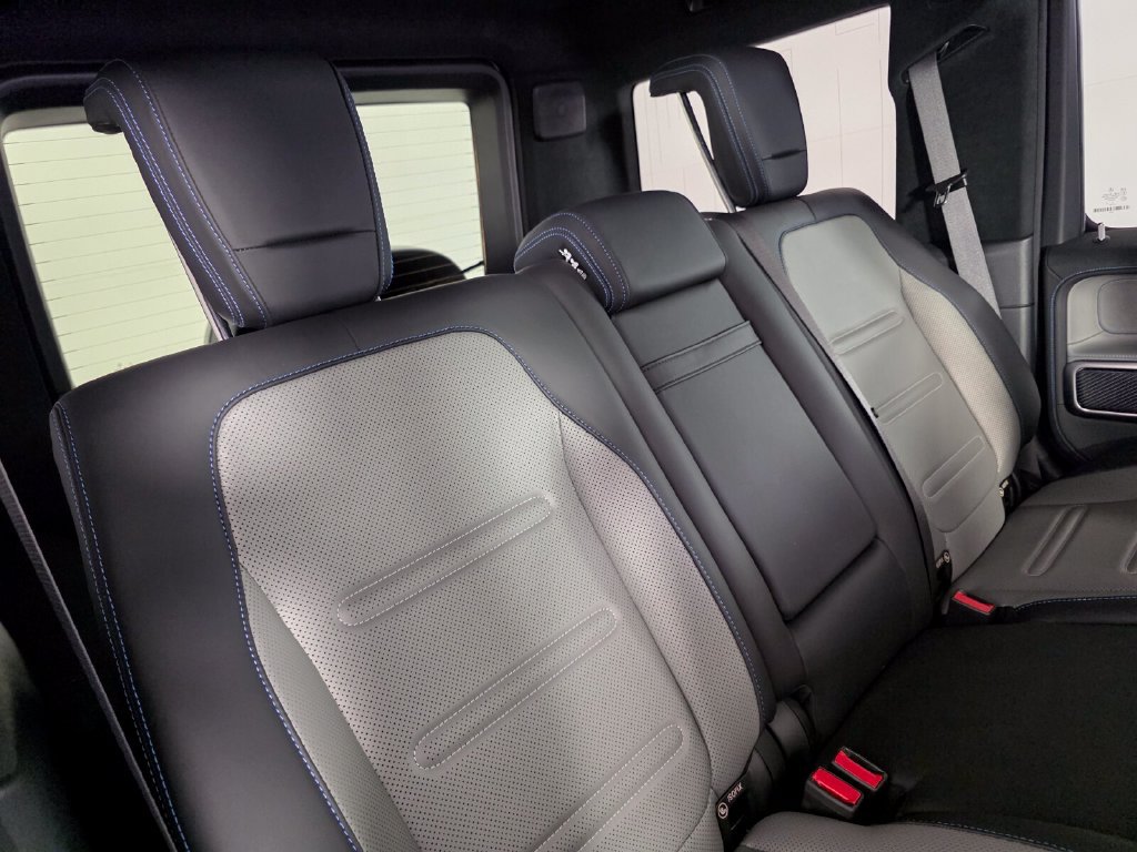 Certified 2025 Mercedes-Benz G 580 w/ EQ Technology image 31