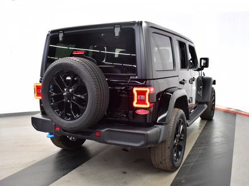 Used 2022 Jeep Wrangler Unlimited Sahara image 54