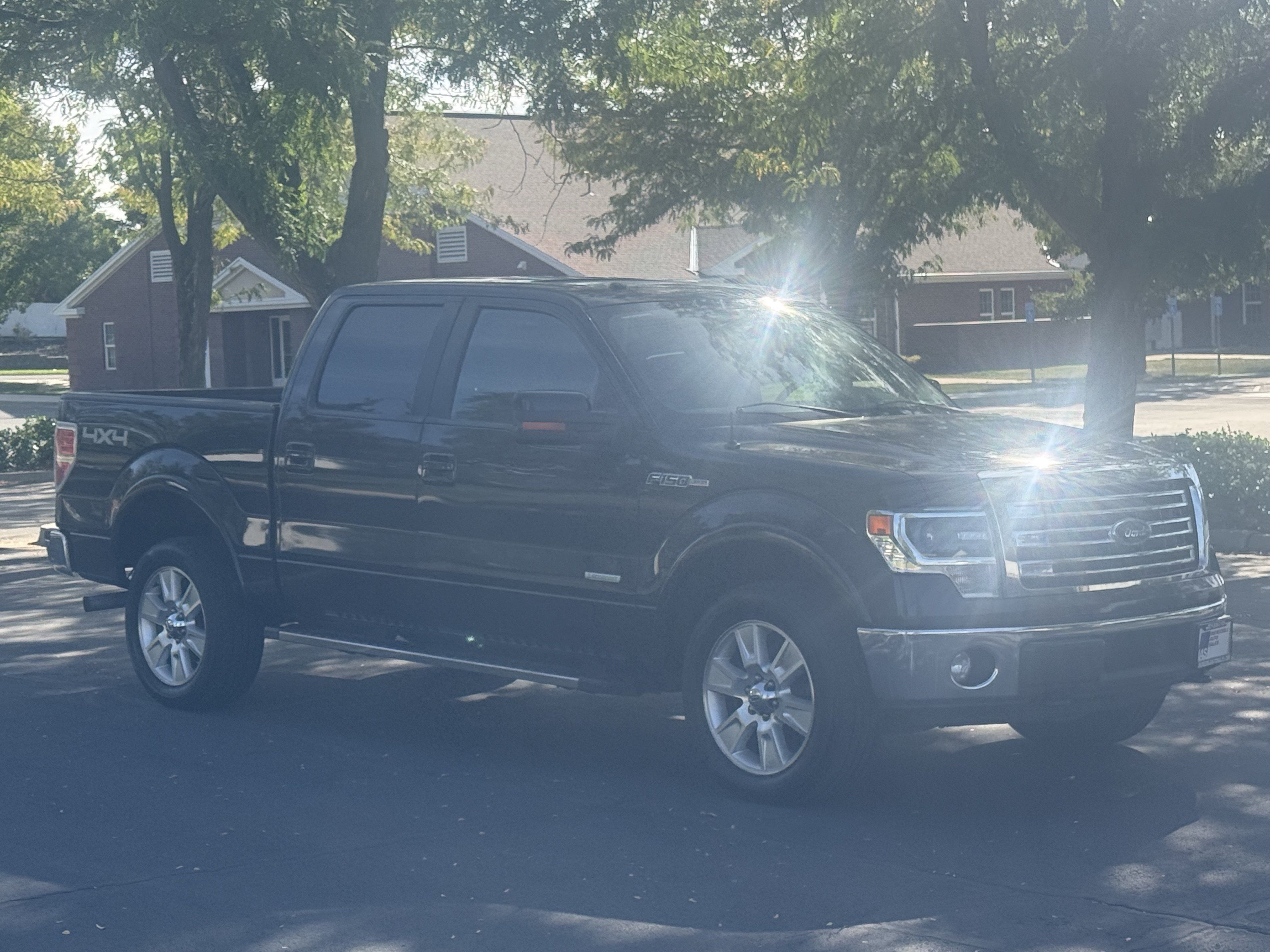 Used 2013 Ford F150 Lariat w/ Luxury Equipment Group AWD/4WD image 2