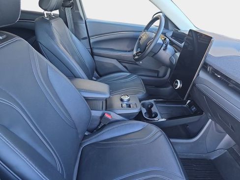 Used 2023 Ford Mustang Mach-E Premium image 12