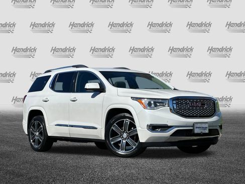 Used 2017 GMC Acadia Denali w/ Technology Package image 2