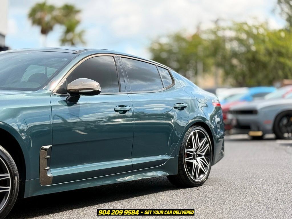 Used 2022 Kia Stinger GT1 RWD image 5