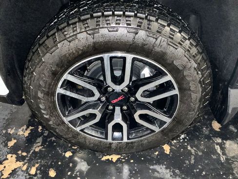 Certified 2026 GMC Sierra 1500 AT4 w/ AT4 Premium Package image 11