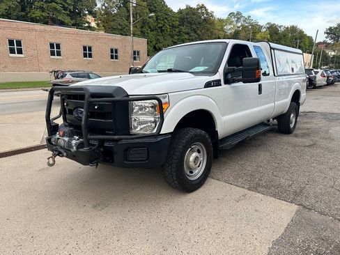 Used 2016 Ford F250 XL w/ Power Equipment Group AWD/4WD image 3
