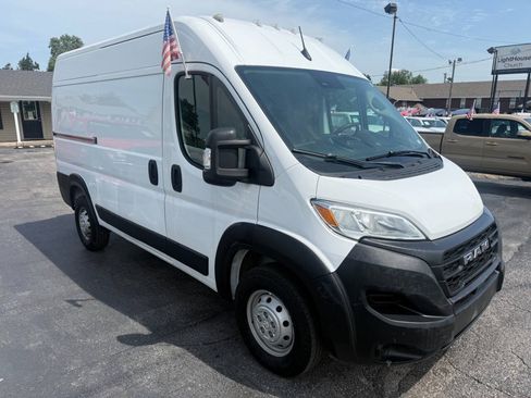 Used 2023 RAM ProMaster 2500 FWD image 4