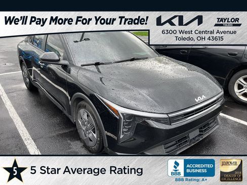 Used 2025 Kia K4 LX image 1