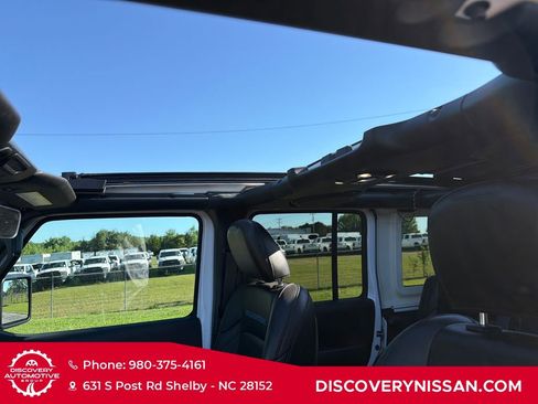 Used 2022 Jeep Wrangler Unlimited Rubicon 4xe w/ Cold Weather Group AWD/4WD image 31
