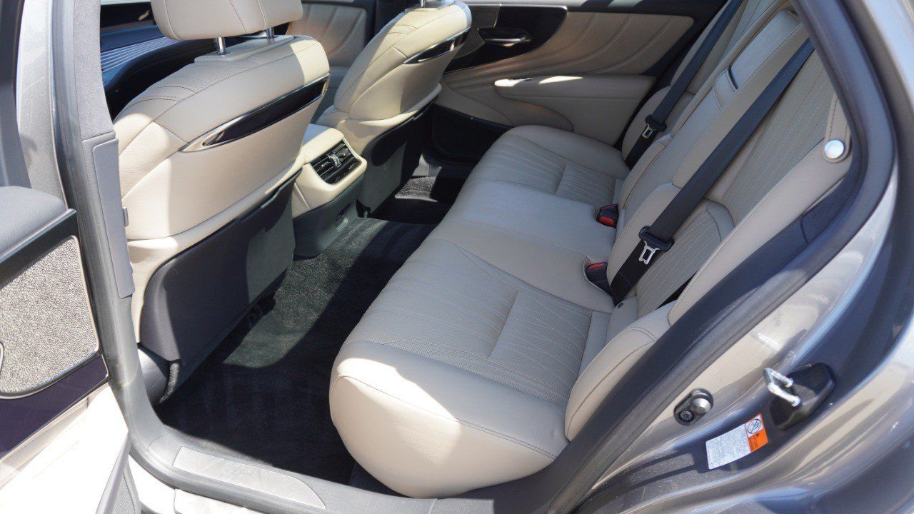 Certified 2022 Lexus LS 500 AWD w/ Interior Upgrade Package image 31