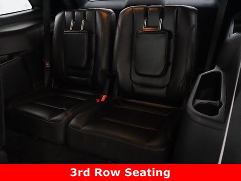 Used 2018 Ford Explorer XLT w/ Equipment Group 202A image 34