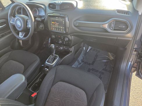 Used 2023 Jeep Renegade Latitude image 16