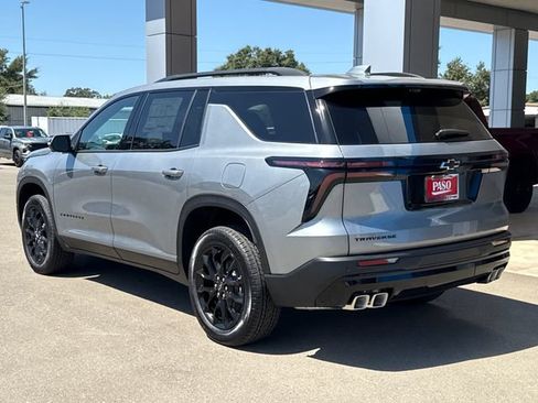 New 2026 Chevrolet Traverse LT w/ Midnight/Sport Edition FWD image 6