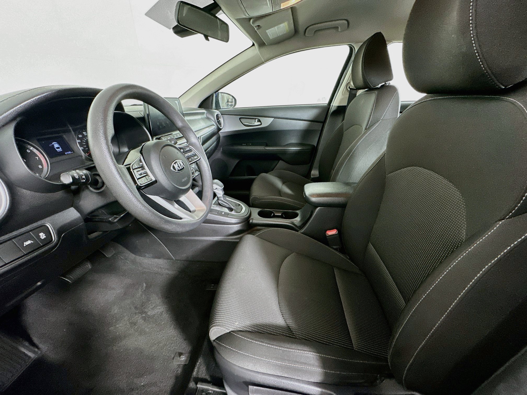 Used 2021 Kia Forte LXS FWD image 13