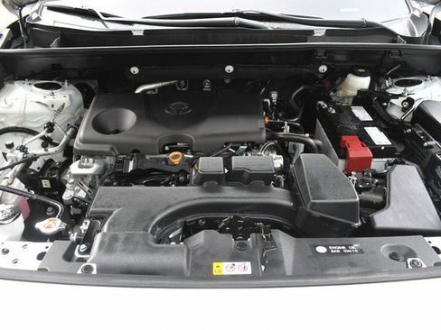 Certified 2025 Toyota RAV4 LE image 29