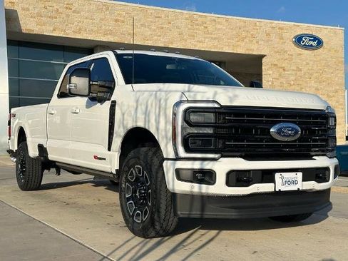 New 2026 Ford F350 Platinum w/ FX4 Off-Road Package image 17