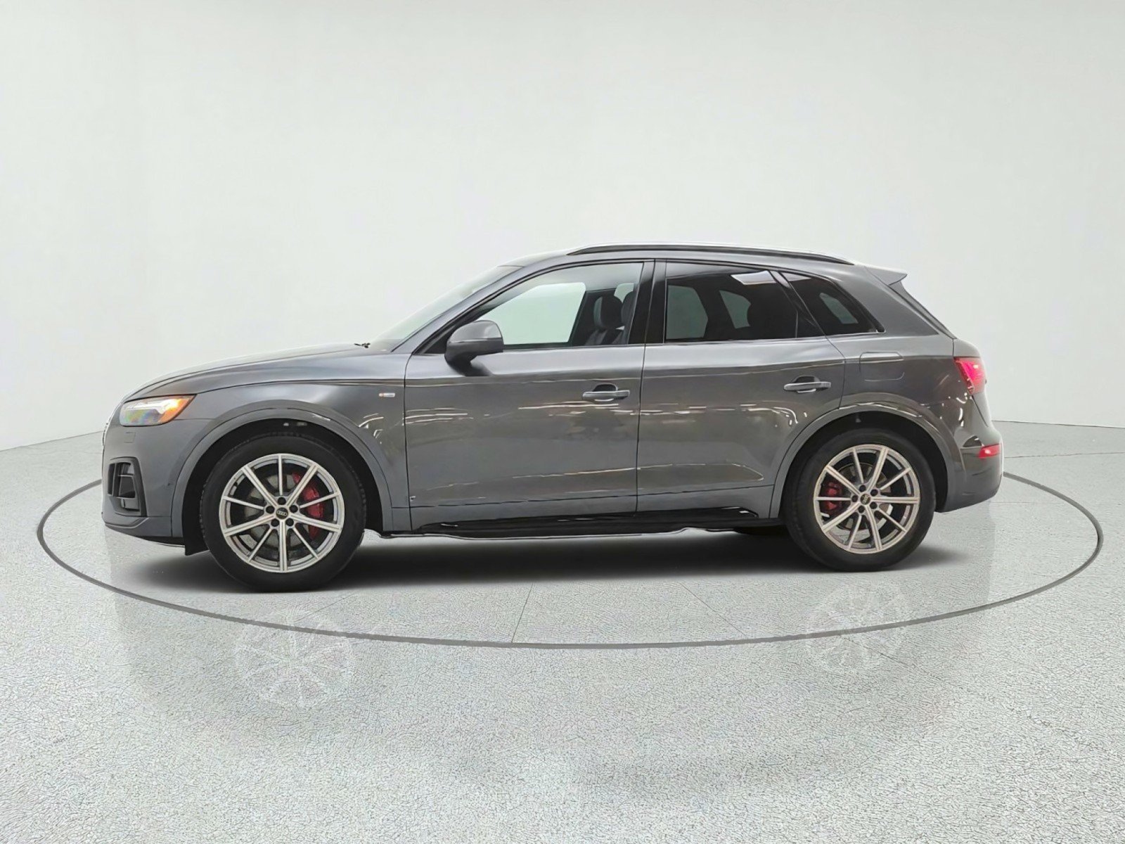 Used 2024 Audi Q5 e Prestige AWD/4WD image 8