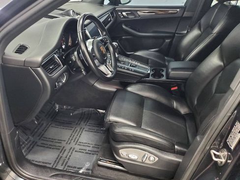 Used 2018 Porsche Macan AWD/4WD image 9