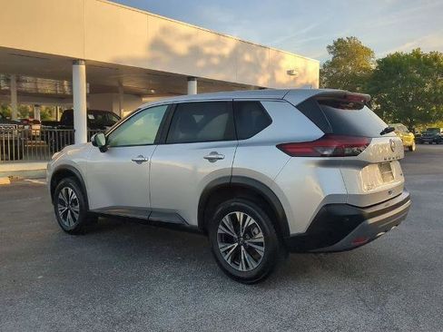 Certified 2023 Nissan Rogue SV FWD image 6
