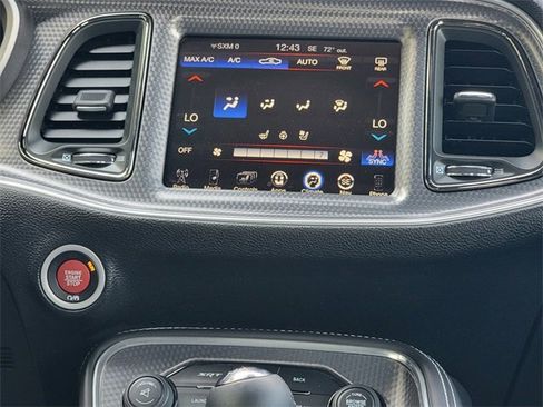 Used 2016 Dodge Challenger SRT Hellcat image 27