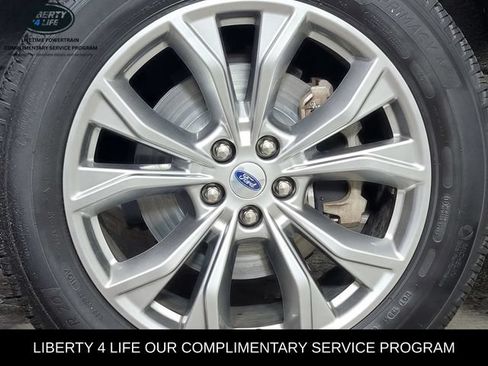 Used 2023 Ford Explorer XLT w/ Equipment Group 202A AWD/4WD image 10