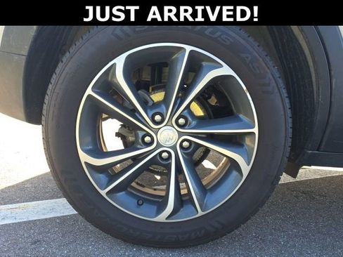 Used 2022 Buick Encore GX Select AWD/4WD image 5