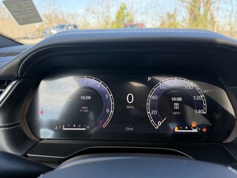 New 2025 Jeep Grand Cherokee Overland AWD/4WD image 19