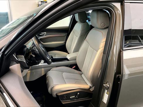 Certified 2023 Audi e-tron Chronos w/ Chronos Package AWD/4WD image 7