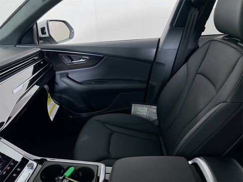 New 2026 Audi Q8 Premium Plus image 24