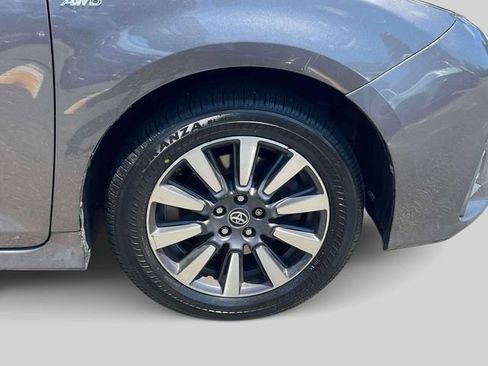 Certified 2020 Toyota Sienna XLE AWD/4WD image 13