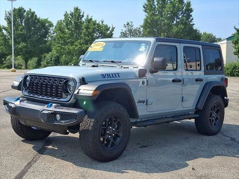 Used 2024 Jeep Wrangler Unlimited AWD/4WD image 4