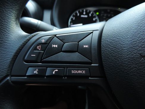 Certified 2025 Nissan Kicks Play S FWD image 25