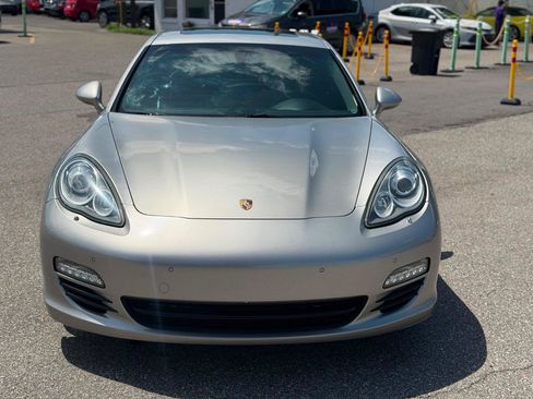 Used 2013 Porsche Panamera S RWD image 2