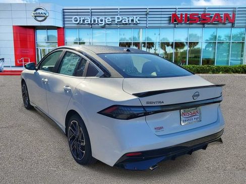 New 2026 Nissan Sentra SR w/ Floor Mat Package FWD image 3