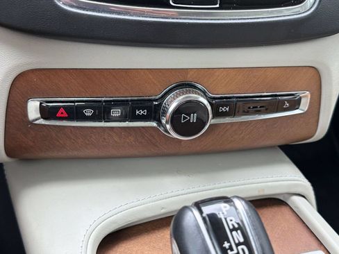 Used 2017 Volvo XC90 T6 Inscription w/ Convenience Package AWD/4WD image 15