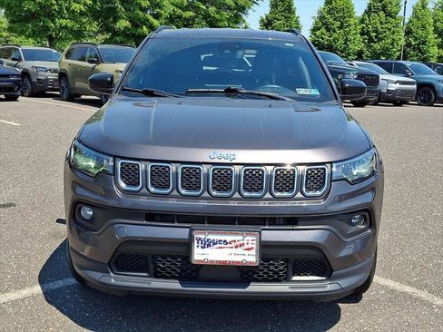 Certified 2024 Jeep Compass Latitude AWD/4WD image 8