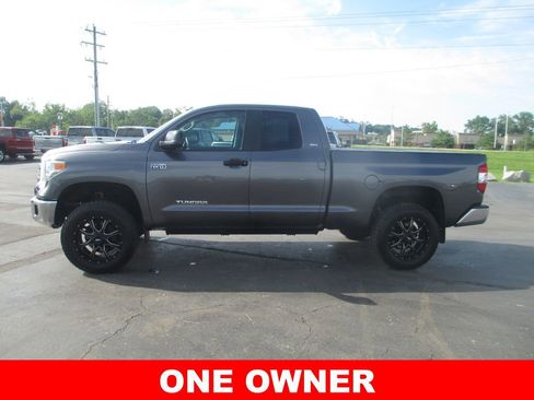 Used 2014 Toyota Tundra SR5 AWD/4WD image 9