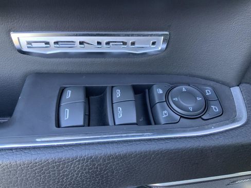 Used 2023 GMC Sierra 1500 Denali w/ Technology Package image 28