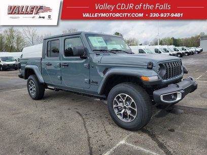 New 2025 Jeep Gladiator Sport