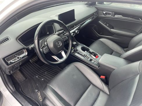 Used 2022 Honda Civic Sport Touring image 10