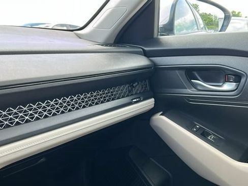 Used 2024 Honda Accord LX image 18