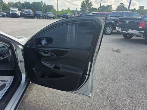 Used 2016 Chevrolet Malibu LS FWD image 10