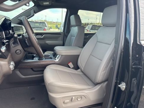 New 2026 GMC Sierra 1500 SLT w/ SLT Premium Plus Package AWD/4WD image 16