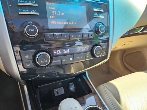 Used 2013 Nissan Altima 2.5 SL w/ 2.5 Moonroof Pkg FWD image 24
